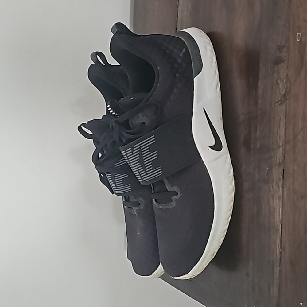 Women's Nike training shoes